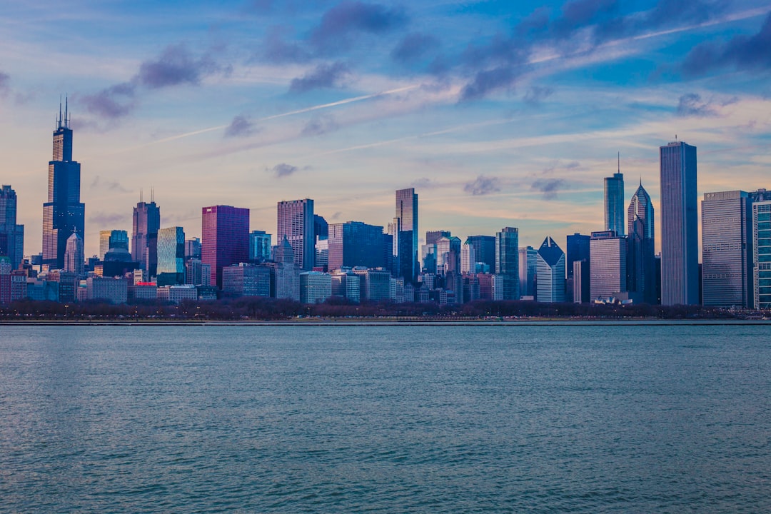 Chicago skyline for a cost of living comparison between Chicago and Nashville