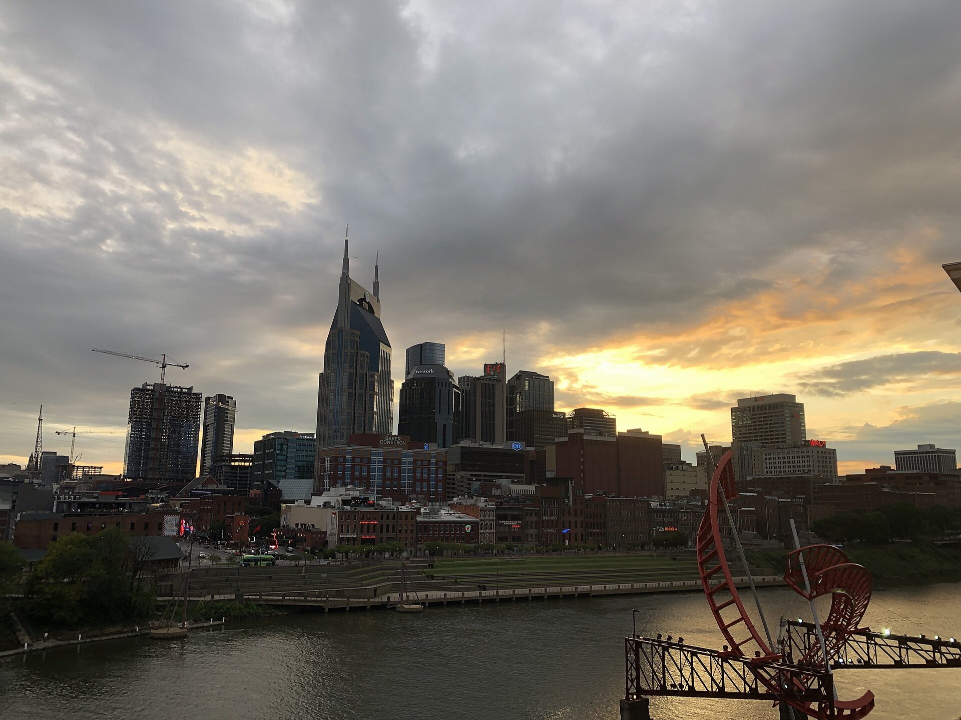 Ghost Ballet sculpture, Cumberland River and downtown Nashville skyline
